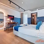 South 32 By Zzzing 3* Birżebbuġa