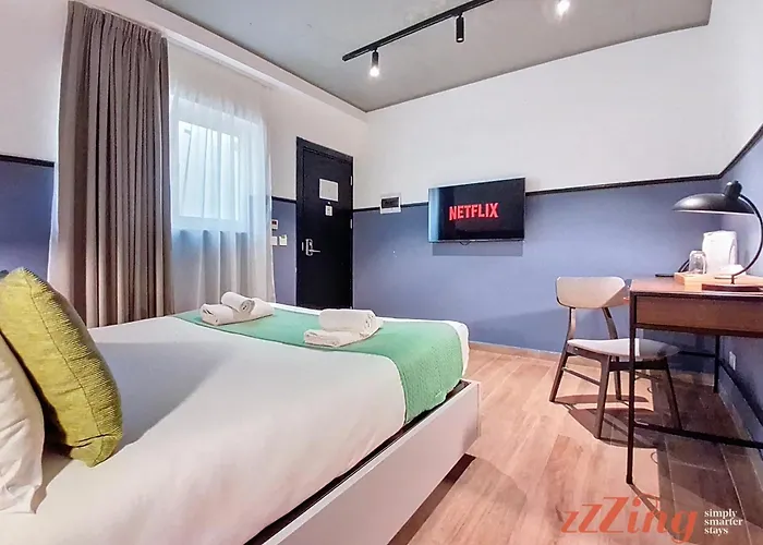 South 32 By Zzzing Birżebbuġa