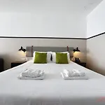 South 32 By Zzzing מלון Birżebbuġa