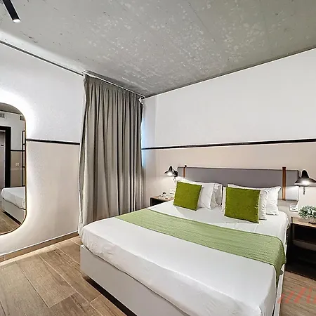 South 32 By Zzzing 3* Birżebbuġa