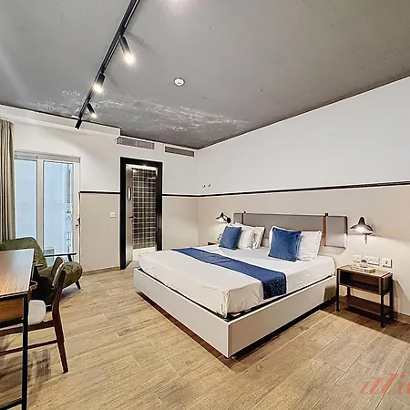 South 32 By Zzzing 3* Birżebbuġa