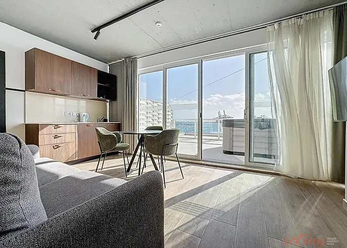 South 32 By Zzzing Birżebbuġa